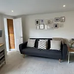 Cozy 1 Bedroom Flat The Snug